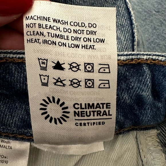 Reformation Liza Ultra High Rise Slim Straight Jeans in Malta - Picture 9 of 11